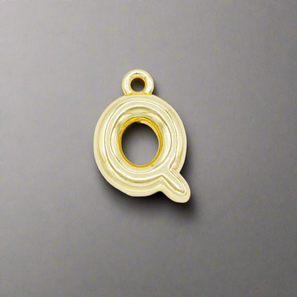 Small Gold Bubble Letter Q Charm