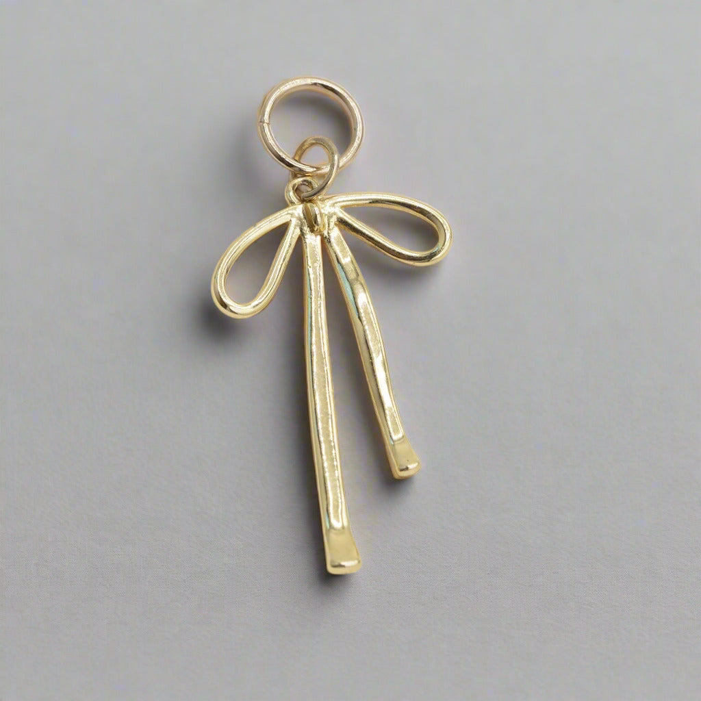 GOLD BOW CHARM